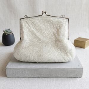 VINTAGE Walborg White Micro-Beaded Evening Clutch